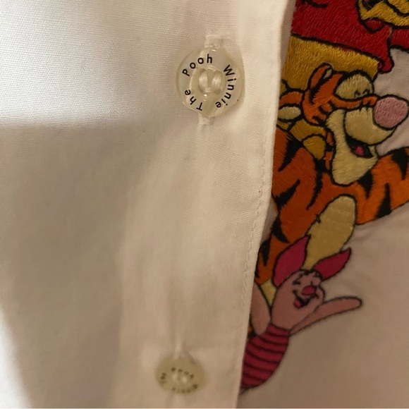 Disney White Shirt Women Large Winnie the Pooh Piglet Tigger Embroidered *Flaw - Picture 13 of 15